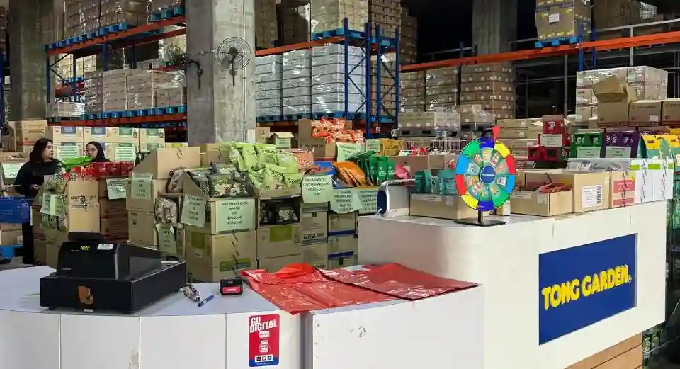 Tong Garden Snack Warehouse Sale: Stock Up on Festive Treats This March