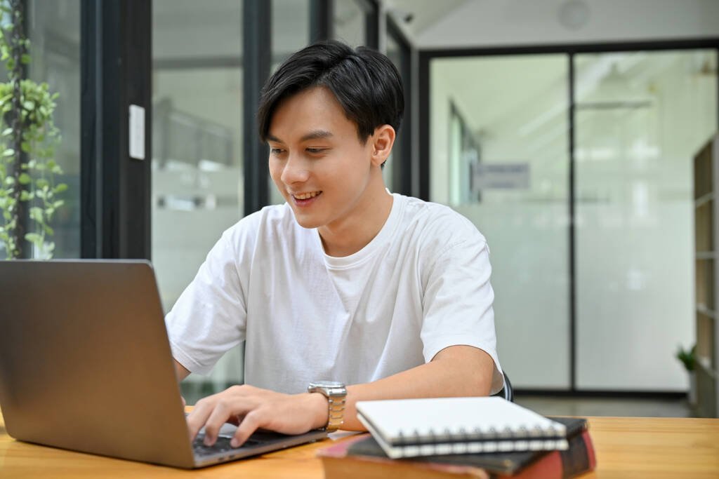 Singapore Tech Trends Shaping How We Live, Work and Play