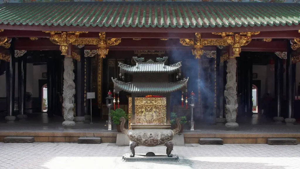 How to Celebrate Vesak Day in Singapore