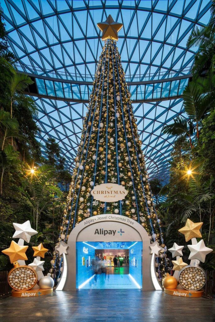 Jewel Changi Airport’s Christmas tree at the main entrance of the Shiseido Forest Valley.