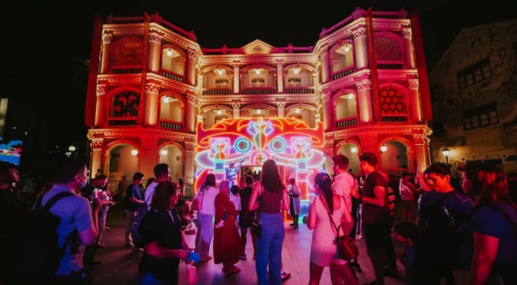 Singapore Night Festival 2024: Relive Childhood with Retro Amusement