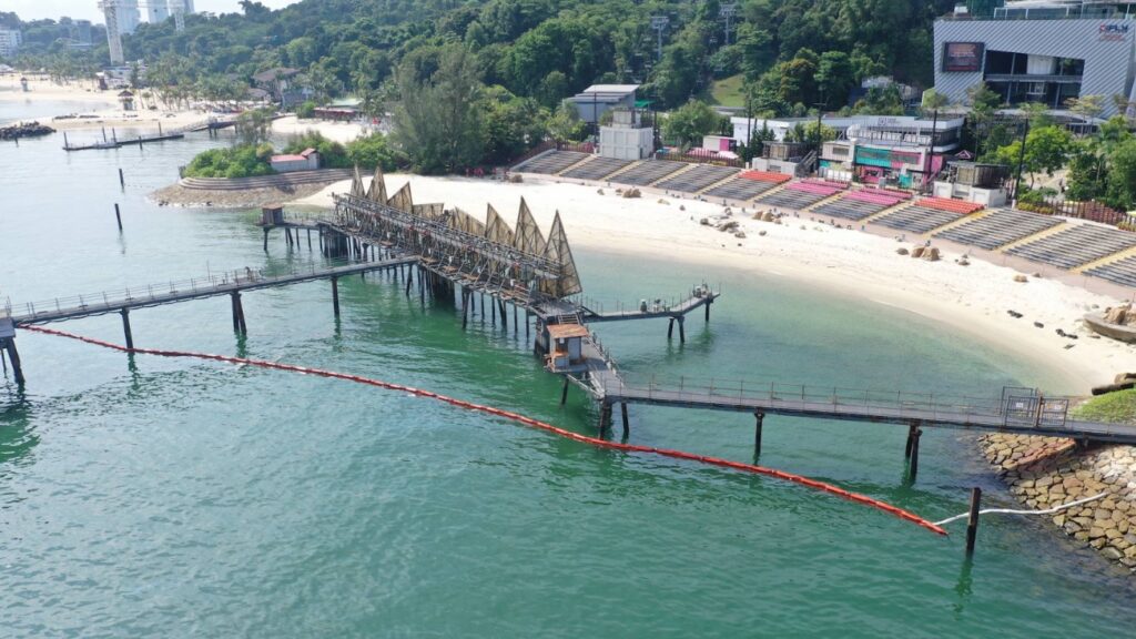 Progress in Sentosa Siloso Beach Cleaning