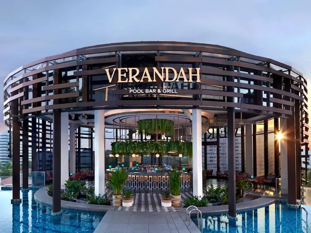 Enjoy $9 Happy Hour at Verandah Pool Bar in Singapore