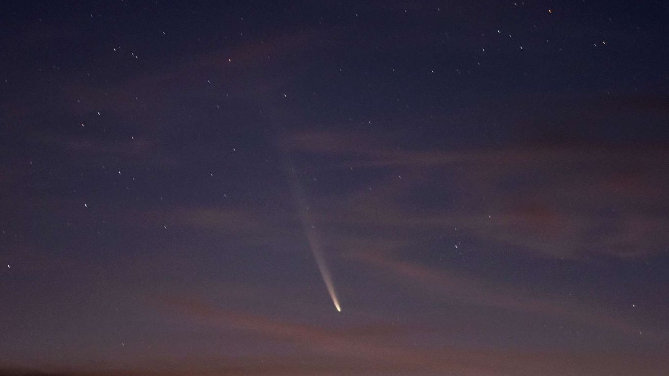 Comet Sightings in Singapore: What to Expect This October