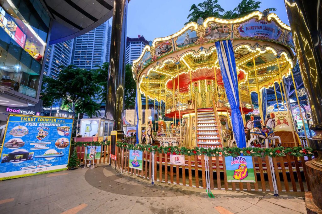 Unforgettable Outdoor Carnival at Orchard: A Festive Delight