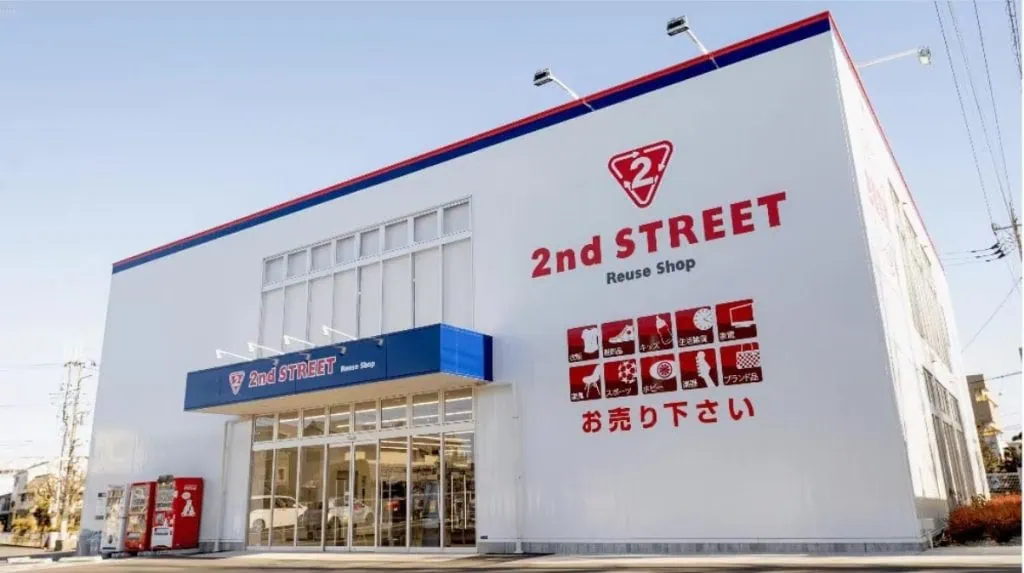 2nd STREET in Singapore: Iconic Japanese Thrift Store Arrives