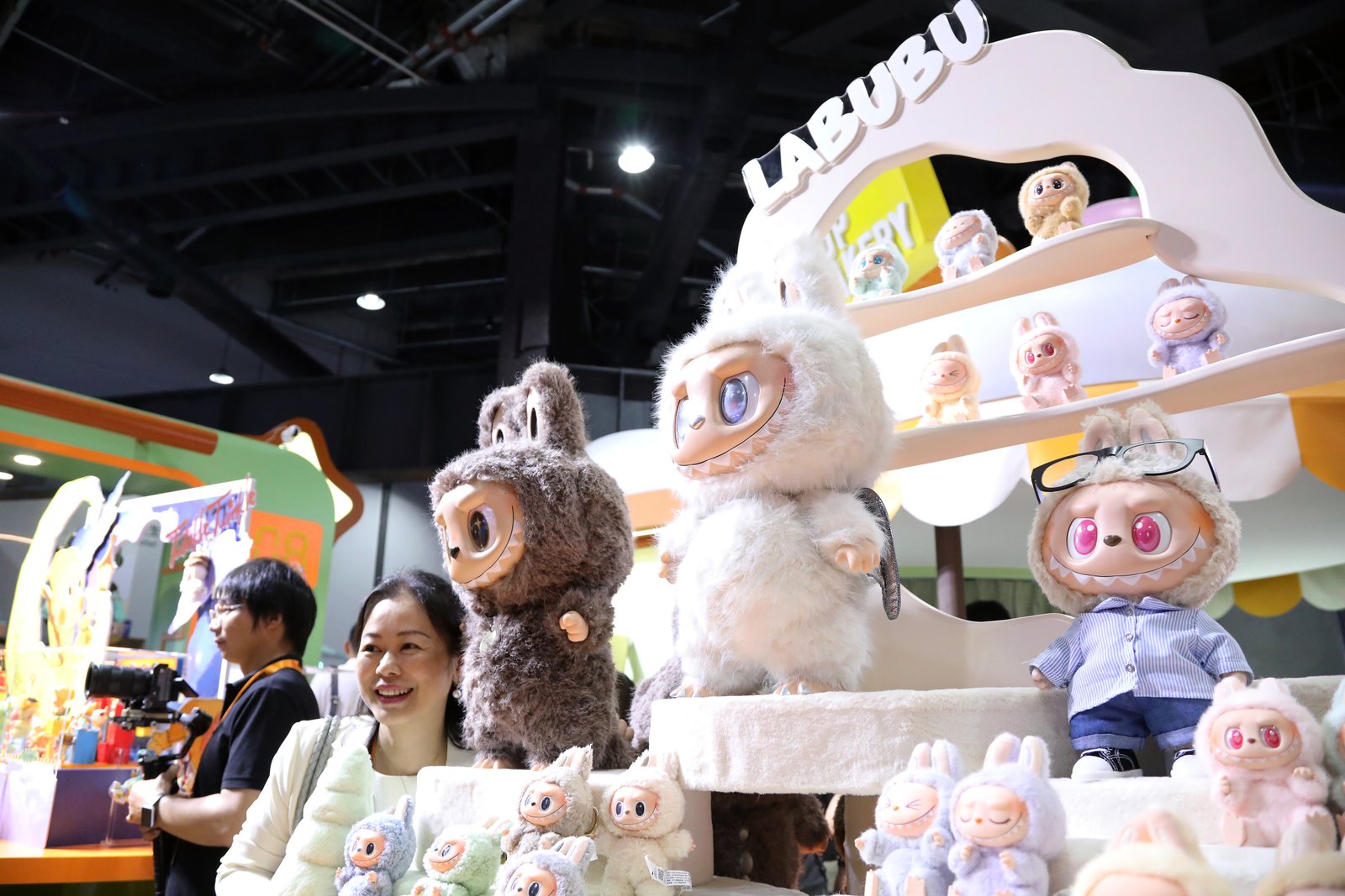 China's innovative service sector unlocks fresh int'l cooperation potential, says Australian accounting expert 1 Caption: People visit a booth of Pop Mart during the 2025 China International Fair for Trade in Services (CIFTIS) in Beijing, capital of China, Sept. 10, 2025.
