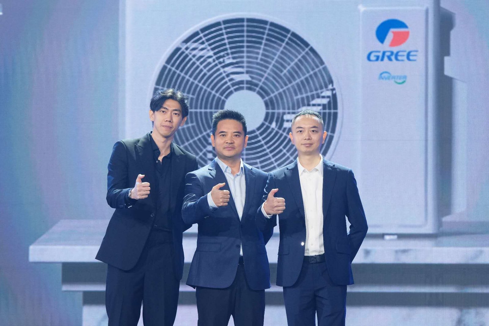 Gree Showcases Photovoltaic DC Air Conditioning System at Gree Summit Partner, Positioning Singapore as Green Innovation Hub 2 From left to right: Mr Nicky, Vice President of Gree Electric Appliances Indonesia; Mr Jared Yang, President Director of Gree Electric Appliances (Thailand); and Mr Leon Li, General Manager of Gree Airconditioning Singapore.
