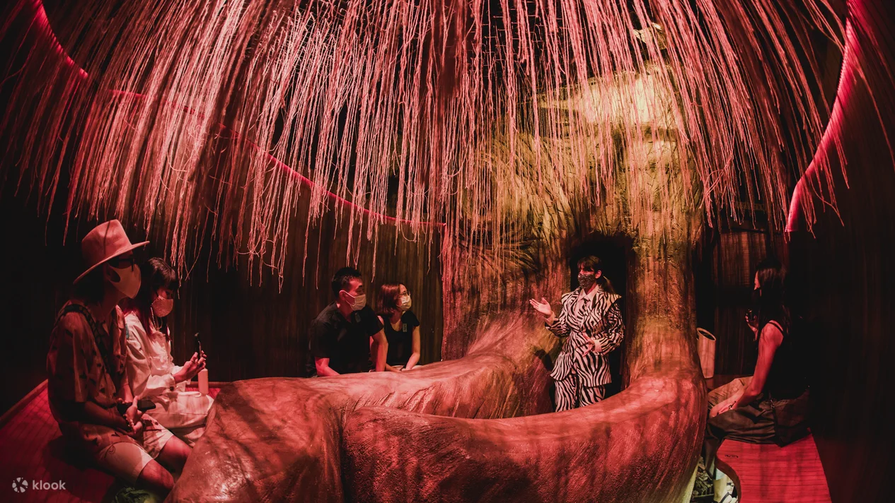 Unique Dining in Singapore: 8 Remarkable Themed Restaurants 4 9368e534ccba6c23f8187543c2af1211 1