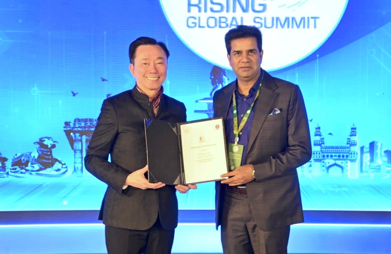 Vingroup signs MoU with the state of Telangana, laying the foundation for its multi-sector ecosystem in India 1 Mr. Pham Sanh Chau (left), CEO of Vingroup Asia and VinFast Asia, and Mr. Sanjay Kumar, IAS, Special Chief Secretary to the Government, Government of Telangana, at the signing ceremony.