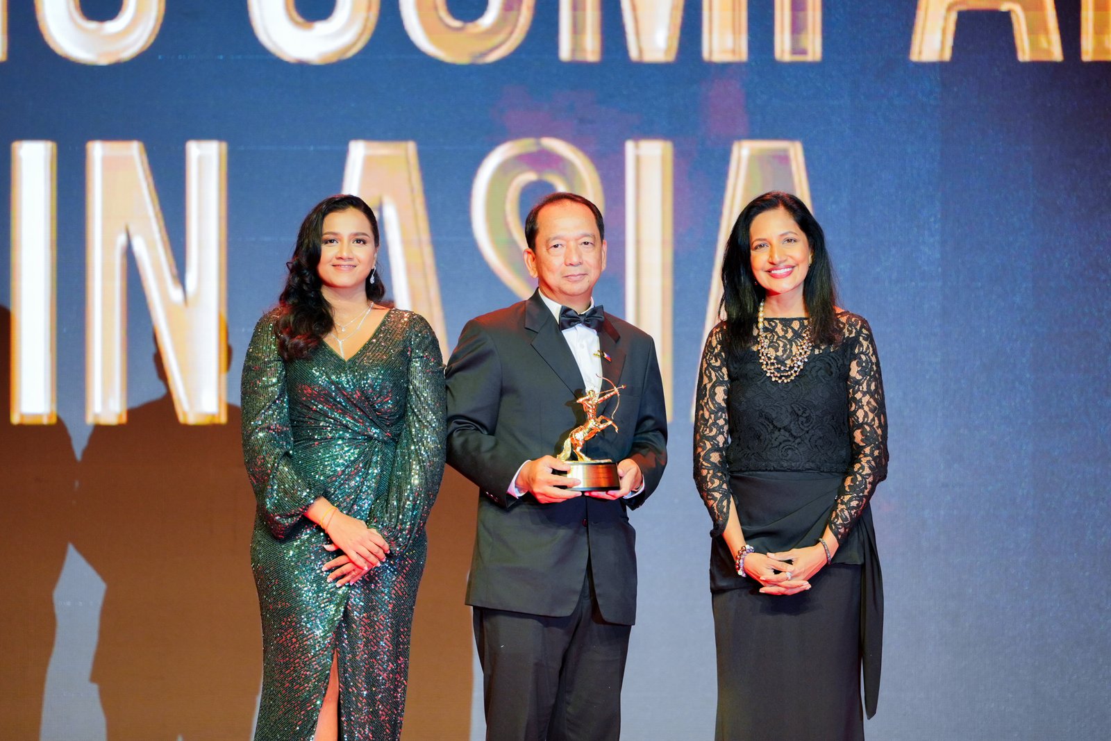 DBP Strikes Gold, Named Top Community-Centric Company in Asia with Third Consecutive ACES Award 1 Mario Rey T. Morales, Senior Vice President of the Development Bank of the Philippines, proudly receives recognition at the ACES Awards 2025 ceremony. The award celebrates DBP's leadership in driving sustainable economic progress in the region