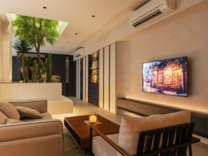 http://Hoft%20Interior%20Introduces%20a%20Bespoke%20Interior%20Showroom%20in%20Singapore